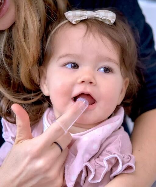 Finger toothbrush & Gum Massager Set